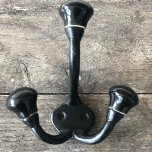 Krok-Svart med porslinsknoppar